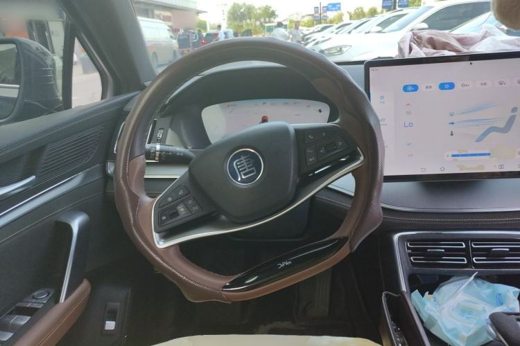 Used BYD Tang New Energy 2023 DM-i Champion Edition 112KM Prestige Model Steering Wheel