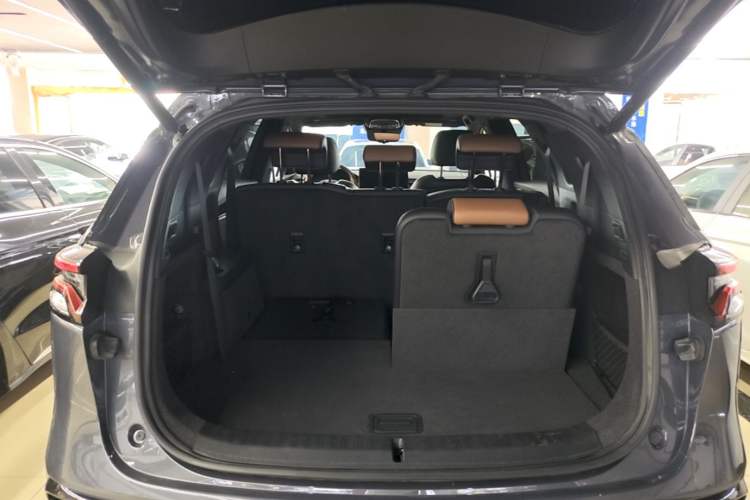 Used BYD Tang New Energy 2023 DM-i Champion Edition 112KM Prestige Model Trunk