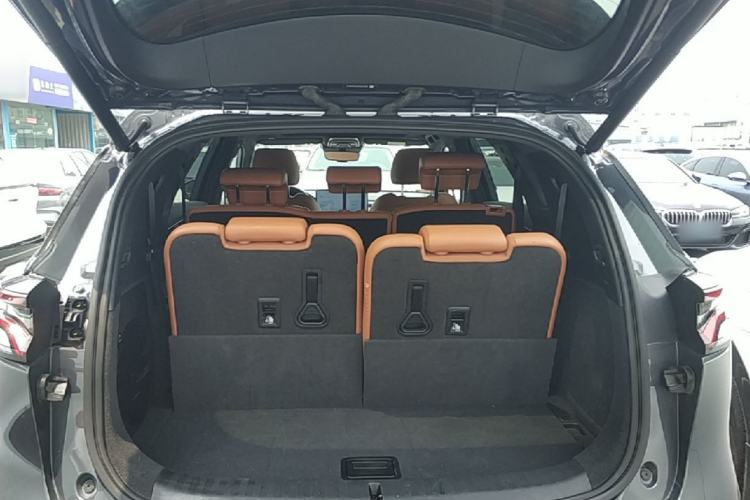 Used BYD Tang New Energy 2023 DM-i Champion Edition 112KM Prestige Model Trunk