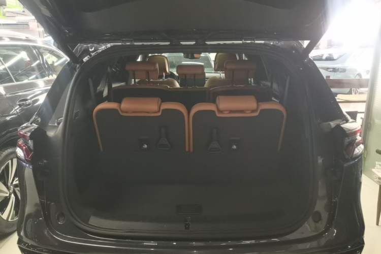 Used BYD Tang New Energy 2023 DM-i Champion Edition 112KM Prestige Model Trunk