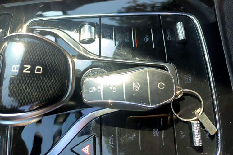 Used BYD Tang New Energy 2023 DM-i Champion Edition 112KM Prestige Model Vehicle Key