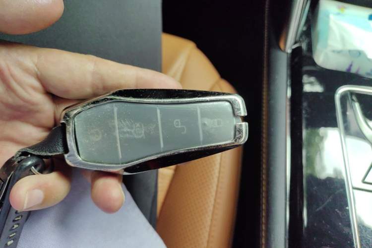 Used BYD Tang New Energy 2023 DM-i Champion Edition 112KM Prestige Model Vehicle Key