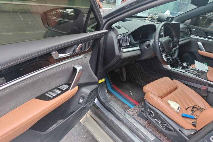Used BYD Tang New Energy 2023 DM-i Champion Edition 112KM Prestige Model Driver Seat