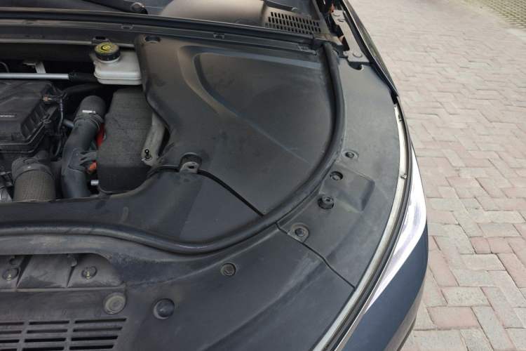Used BYD Tang New Energy 2023 DM-i Champion Edition 112KM Prestige Model Engine Bay Left