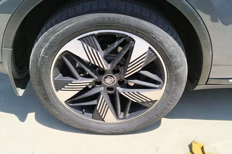 Used BYD Tang New Energy 2023 DM-i Champion Edition 112KM Prestige Model Exterior 5