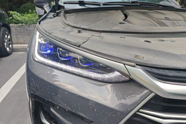 Used BYD Tang New Energy 2023 DM-i Champion Edition 112KM Prestige Model Right Front Headlight