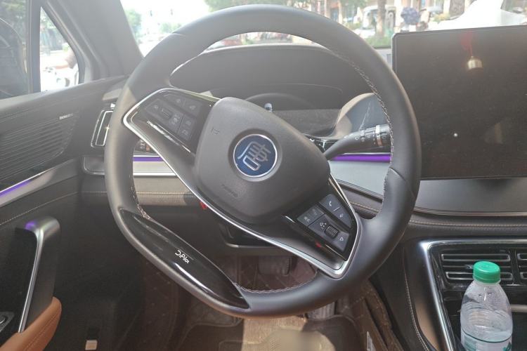 Used BYD Tang New Energy 2023 DM-i Champion Edition 112KM Prestige Model Steering Wheel