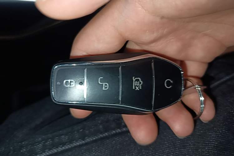 Used BYD Tang New Energy 2023 DM-i Champion Edition 112KM Prestige Model Vehicle Key