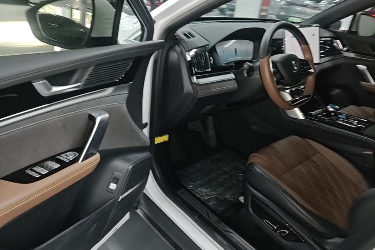 Used BYD Tang New Energy 2023 DM-i Champion Edition 112KM Prestige Model Driver Seat
