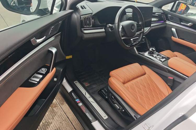Used BYD Tang New Energy 2023 DM-i Champion Edition 112KM Prestige Model Driver Seat