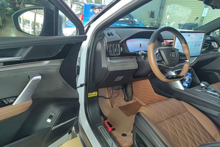 Used BYD Tang New Energy 2023 DM-i Champion Edition 112KM Prestige Model Driver Seat