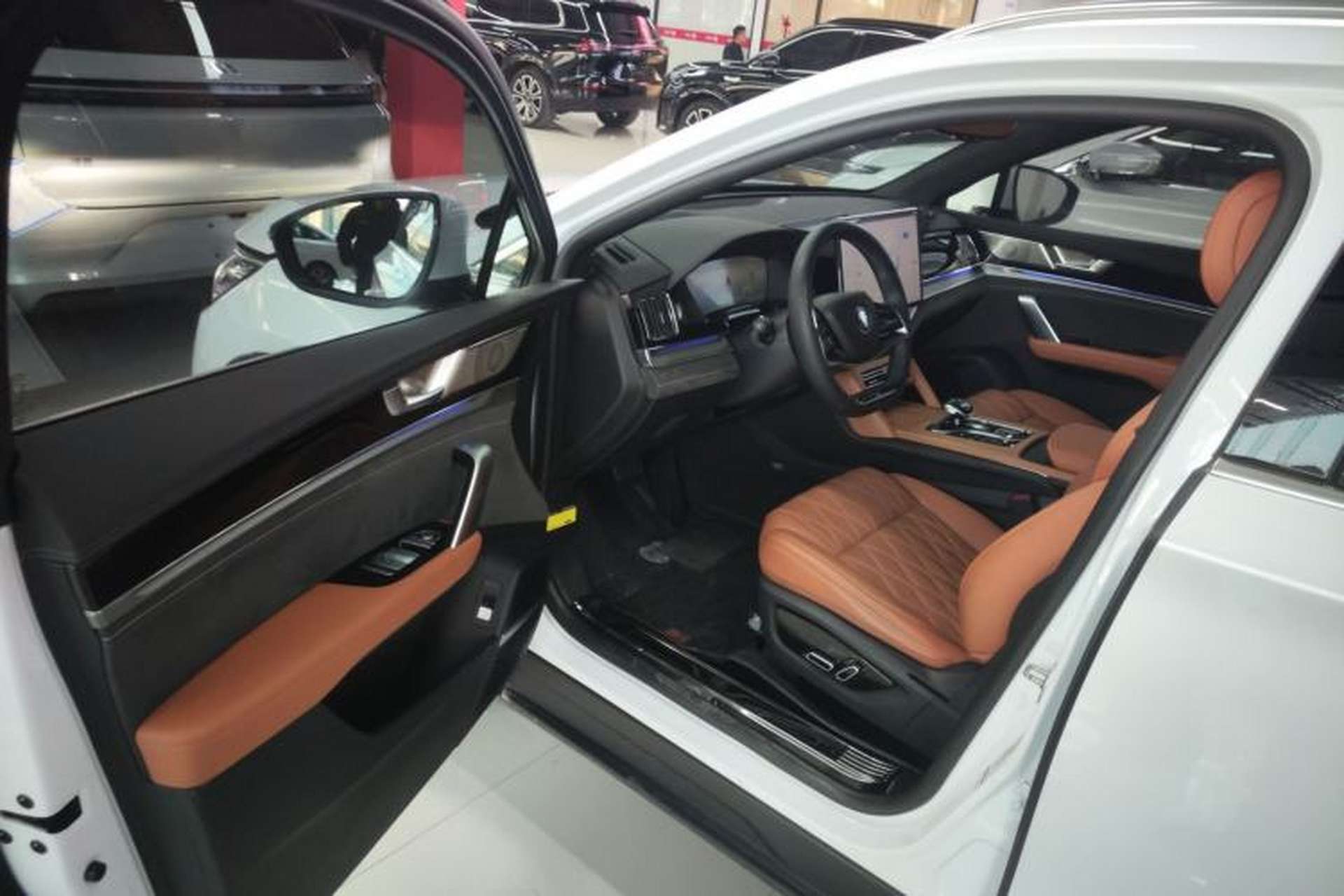 Used BYD Tang New Energy 2023 DM-i Champion Edition 112KM Prestige Model Driver Seat