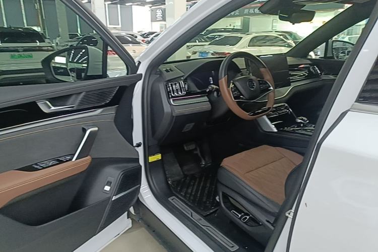 Used BYD Tang New Energy 2023 DM-i Champion Edition 112KM Prestige Model Driver Seat