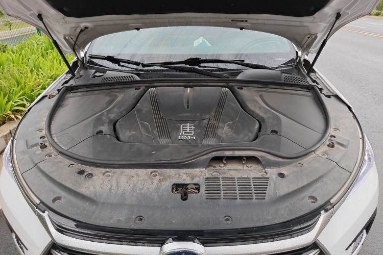 Used BYD Tang New Energy 2023 DM-i Champion Edition 112KM Prestige Model Engine Bay