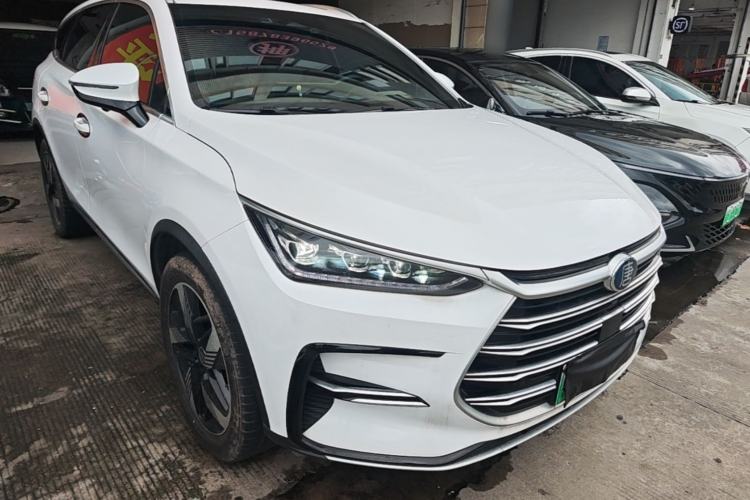 Used BYD Tang New Energy 2023 DM-i Champion Edition 112KM Prestige Model Front Right 45 Deg