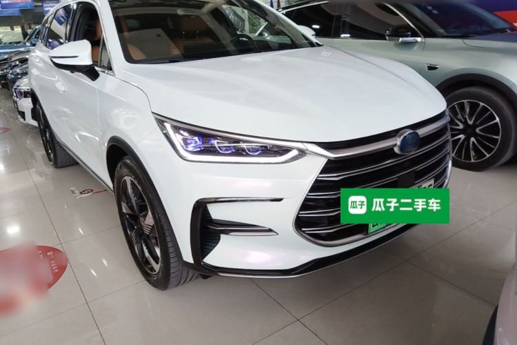 Used BYD Tang New Energy 2023 DM-i Champion Edition 112KM Prestige Model Front Right 45 Deg