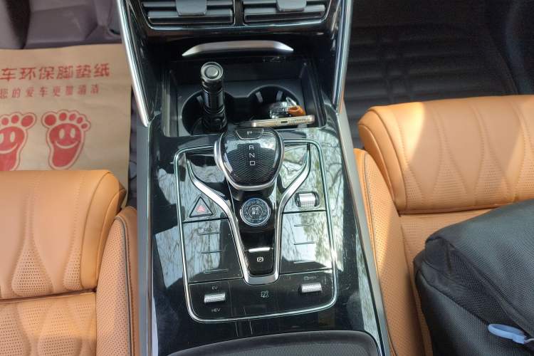 Used BYD Tang New Energy 2023 DM-i Champion Edition 112KM Prestige Model Gear Lever