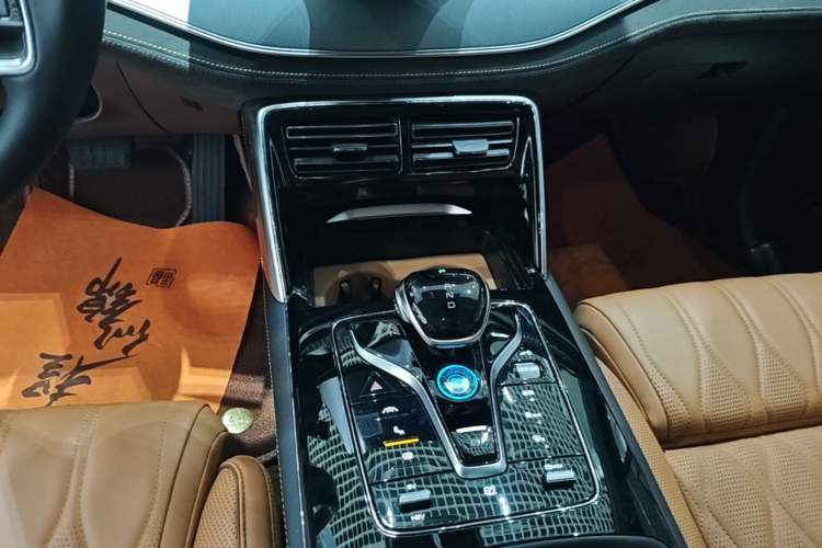 Used BYD Tang New Energy 2023 DM-i Champion Edition 112KM Prestige Model Gear Lever