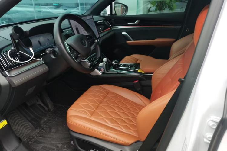 Used BYD Tang New Energy 2023 DM-i Champion Edition 112KM Prestige Model Interior 3