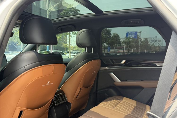 Used BYD Tang New Energy 2023 DM-i Champion Edition 112KM Prestige Model Interior 6