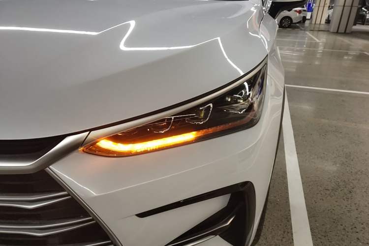 Used BYD Tang New Energy 2023 DM-i Champion Edition 112KM Prestige Model Left Front Headlight