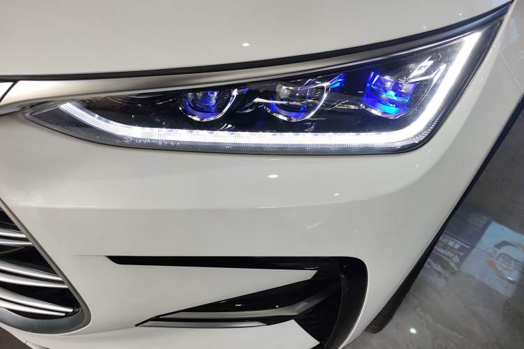 Used BYD Tang New Energy 2023 DM-i Champion Edition 112KM Prestige Model Left Front Headlight