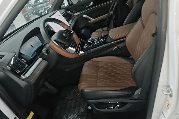 Used BYD Tang New Energy 2023 DM-i Champion Edition 112KM Prestige Model Left Front Seat