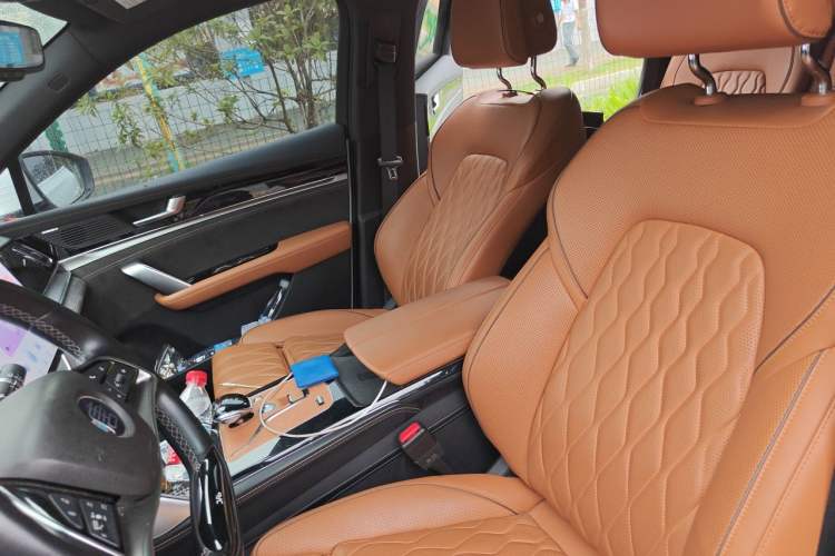 Used BYD Tang New Energy 2023 DM-i Champion Edition 112KM Prestige Model Left Front Seat