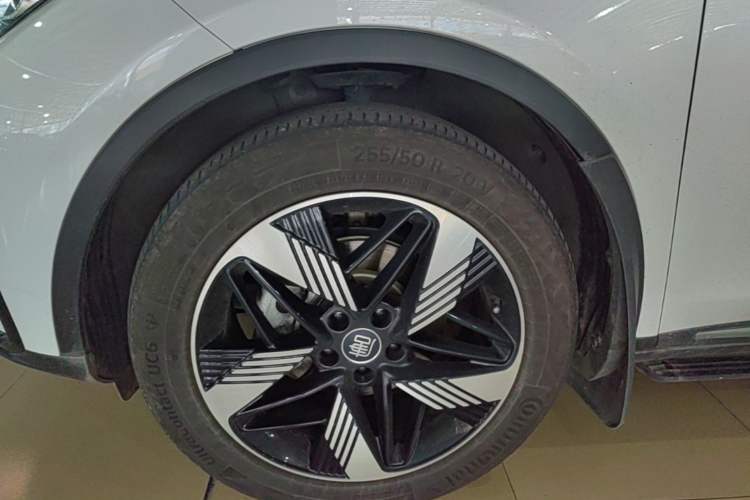 Used BYD Tang New Energy 2023 DM-i Champion Edition 112KM Prestige Model Left Front Wheel Hub
