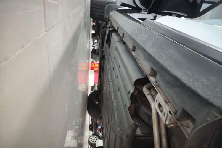 Used BYD Tang New Energy 2023 DM-i Champion Edition 112KM Prestige Model Left Side Sill