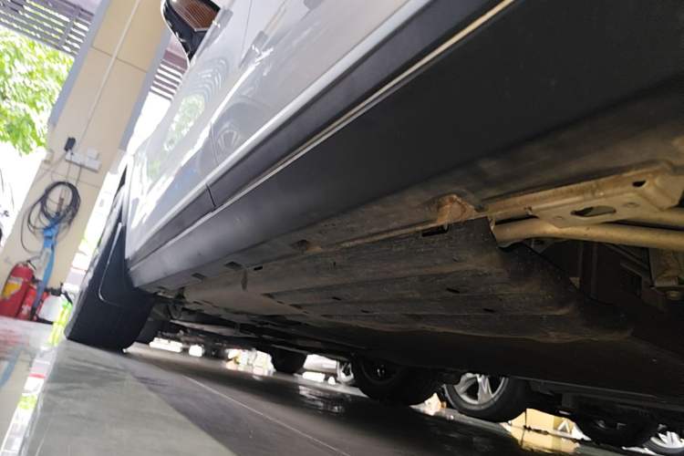 Used BYD Tang New Energy 2023 DM-i Champion Edition 112KM Prestige Model Left Side Sill