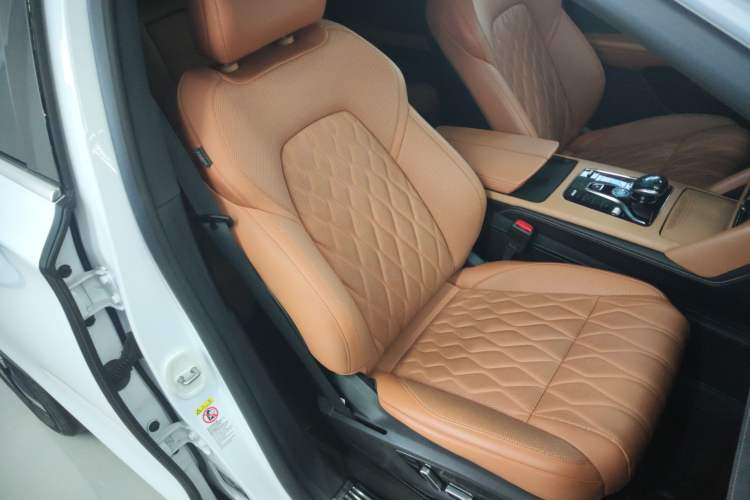 Used BYD Tang New Energy 2023 DM-i Champion Edition 112KM Prestige Model Right Front Seat