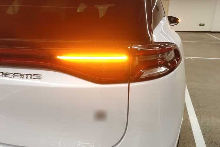 Used BYD Tang New Energy 2023 DM-i Champion Edition 112KM Prestige Model Right Rear Taillight