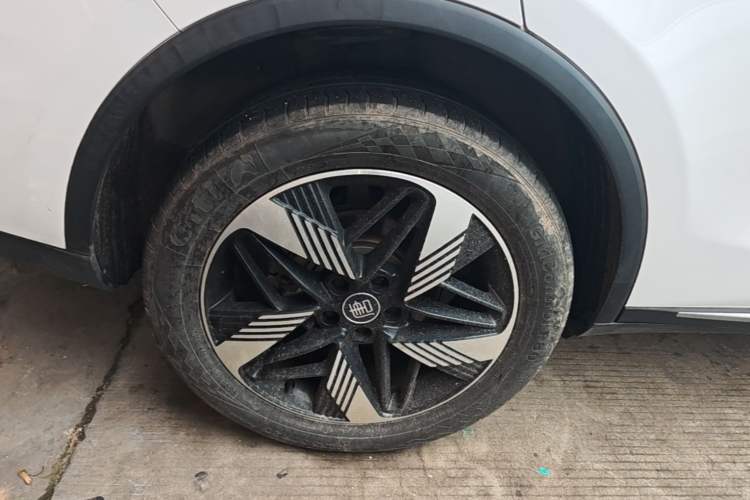 Used BYD Tang New Energy 2023 DM-i Champion Edition 112KM Prestige Model Right Rear Wheel Hub