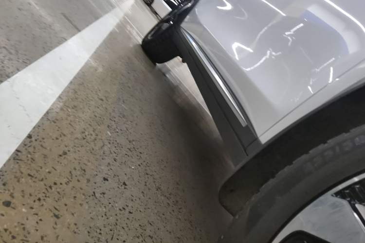 Used BYD Tang New Energy 2023 DM-i Champion Edition 112KM Prestige Model Right Side Sill