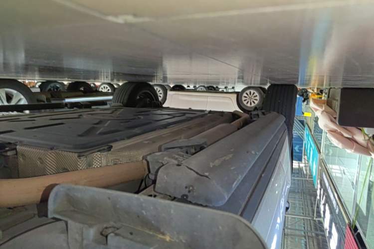 Used BYD Tang New Energy 2023 DM-i Champion Edition 112KM Prestige Model Right Side Sill