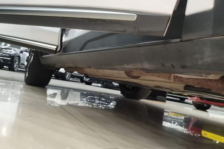 Used BYD Tang New Energy 2023 DM-i Champion Edition 112KM Prestige Model Right Side Sill