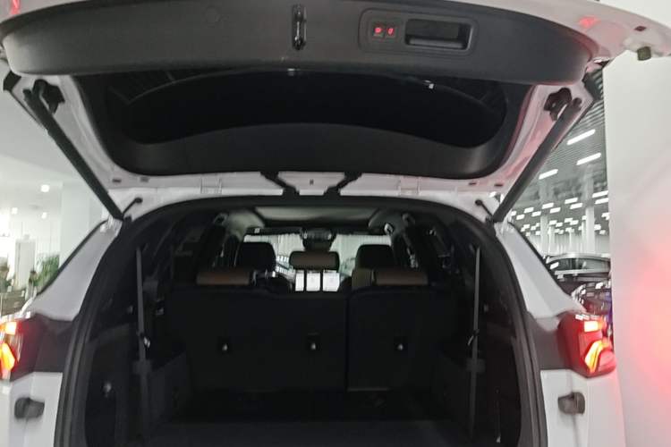 Used BYD Tang New Energy 2023 DM-i Champion Edition 112KM Prestige Model Trunk