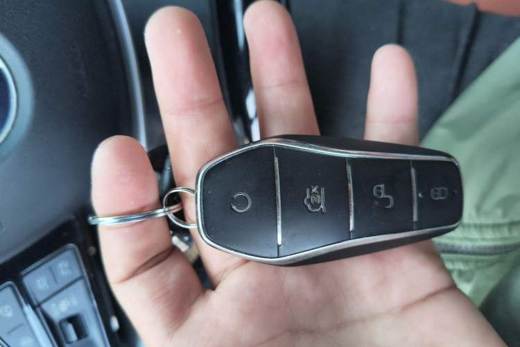 Used BYD Tang New Energy 2023 DM-i Champion Edition 112KM Prestige Model Vehicle Key