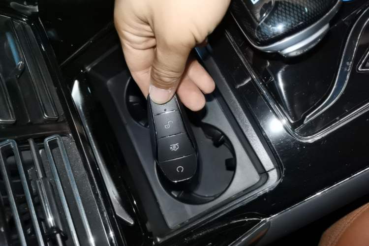 Used BYD Tang New Energy 2023 DM-i Champion Edition 112KM Prestige Model Vehicle Key