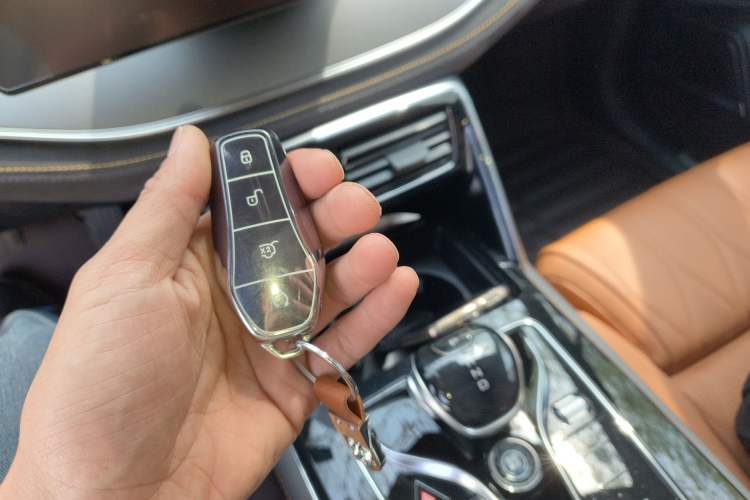 Used BYD Tang New Energy 2023 DM-i Champion Edition 112KM Prestige Model Vehicle Key