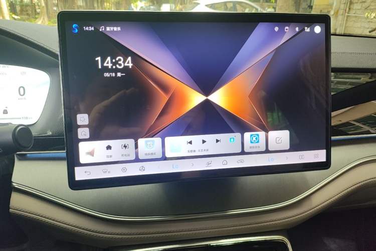 Used BYD Tang New Energy 2024 DM-i Glory Edition 112KM Flagship Model Audio And AC Panel