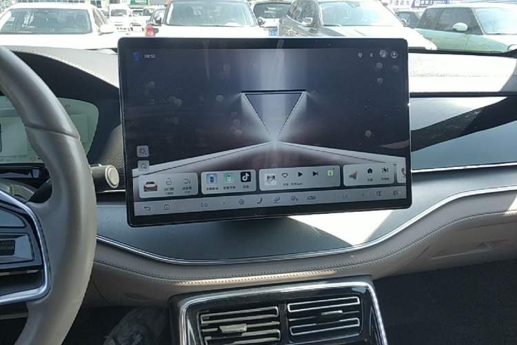 Used BYD Tang New Energy 2024 DM-i Glory Edition 112KM Flagship Model Audio And AC Panel