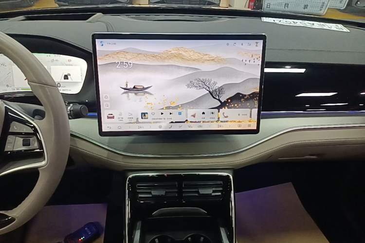 Used BYD Tang New Energy 2024 EV Glory Edition 600KM Premium Model Audio And AC Panel