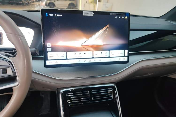 Used BYD Tang New Energy 2024 DM-i Glory Edition 112KM Prestige Model Audio And AC Panel