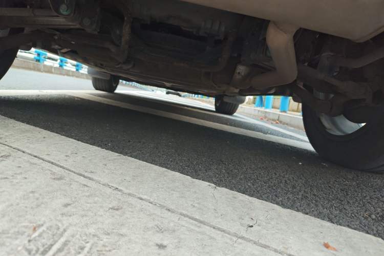 Used BYD Tang New Energy 2024 DM-i Glory Edition 200KM Flagship Model Chassis Rear