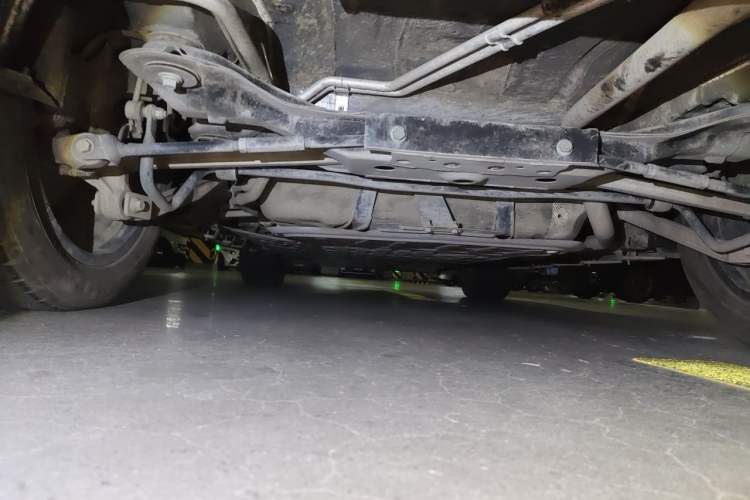Used BYD Tang New Energy 2024 DM-i Glory Edition 112KM Prestige Model Chassis Rear