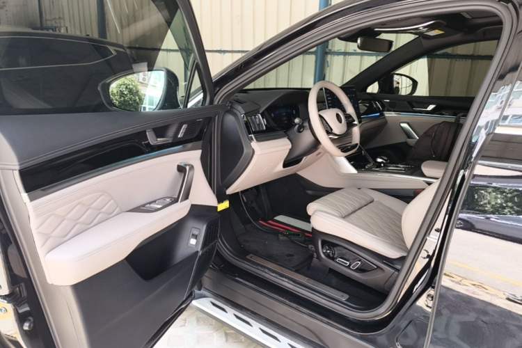 Used BYD Tang New Energy 2024 DM-i Glory Edition 112KM Flagship Model Driver Seat