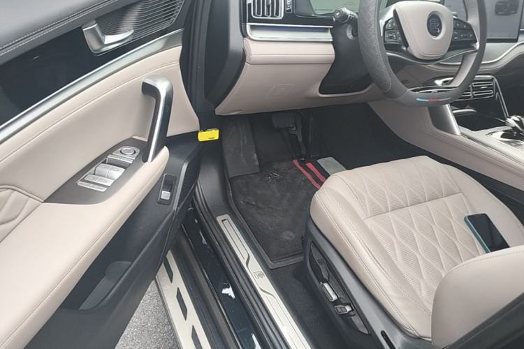 Used BYD Tang New Energy 2024 DM-i Glory Edition 112KM Prestige Model Driver Seat