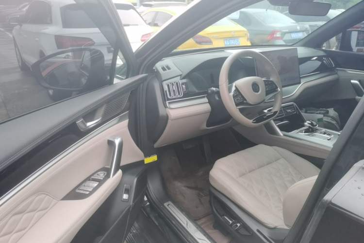 Used BYD Tang New Energy 2024 DM-i Glory Edition 112KM Prestige Model Driver Seat